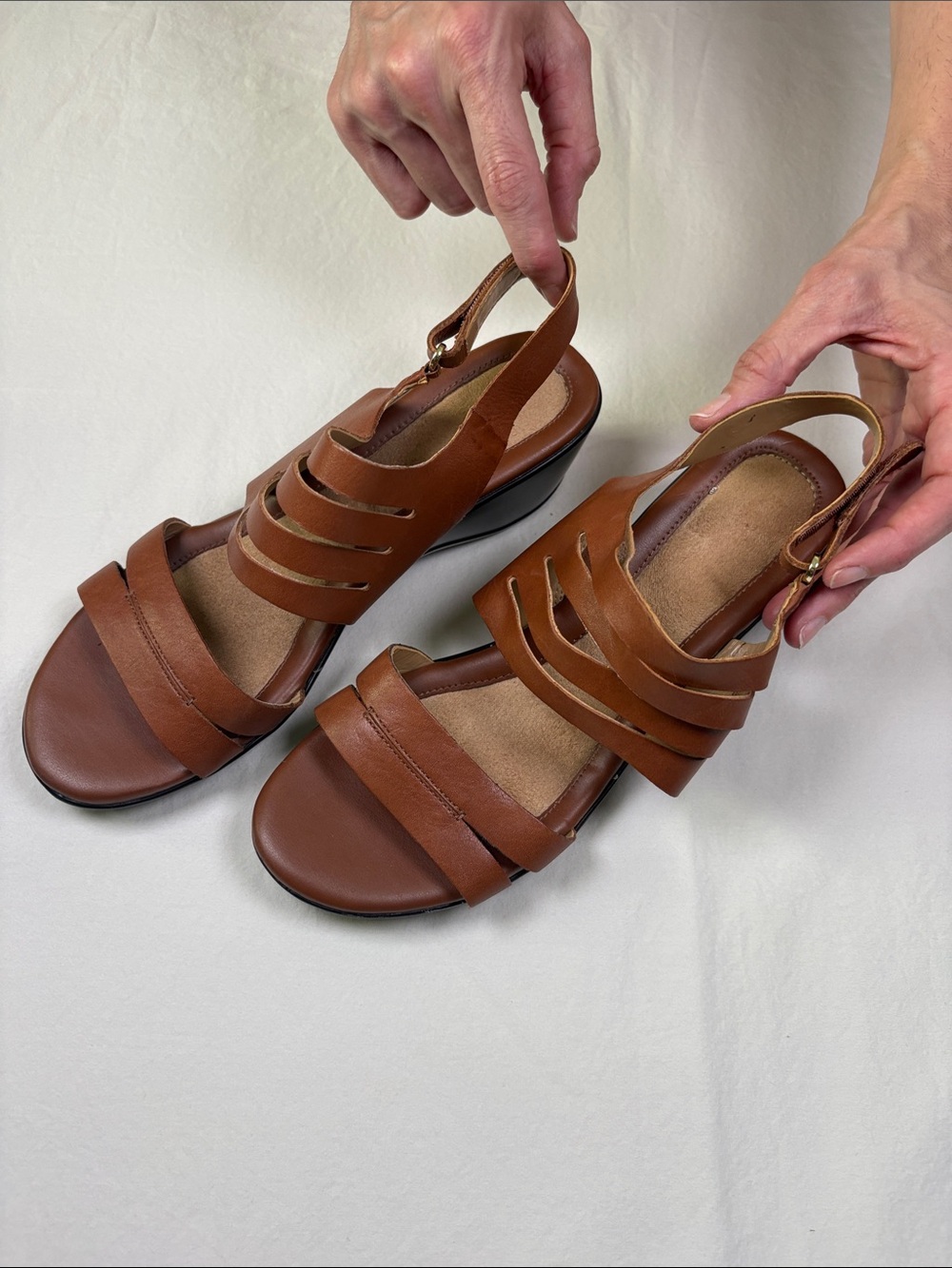 Naturalizer Tan/Brown Leather Strappy Slingback Sandals